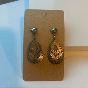 🧩3 for $30 Elegant Gold Teardrop Earrings